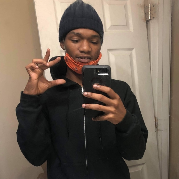 Meet your Posher, Cay - Picture 1 of 1